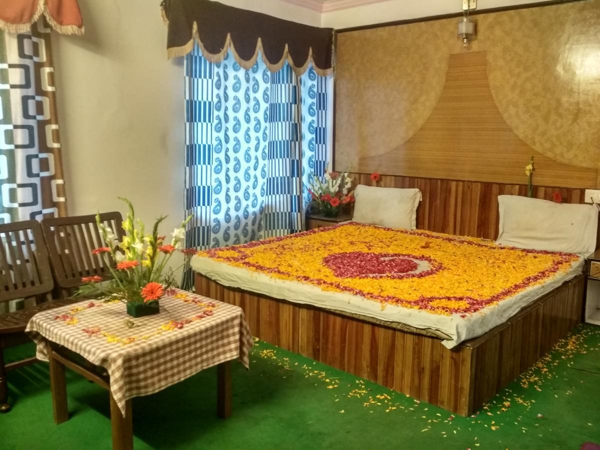 Himanshu Resorts Manāli Kültér fotó